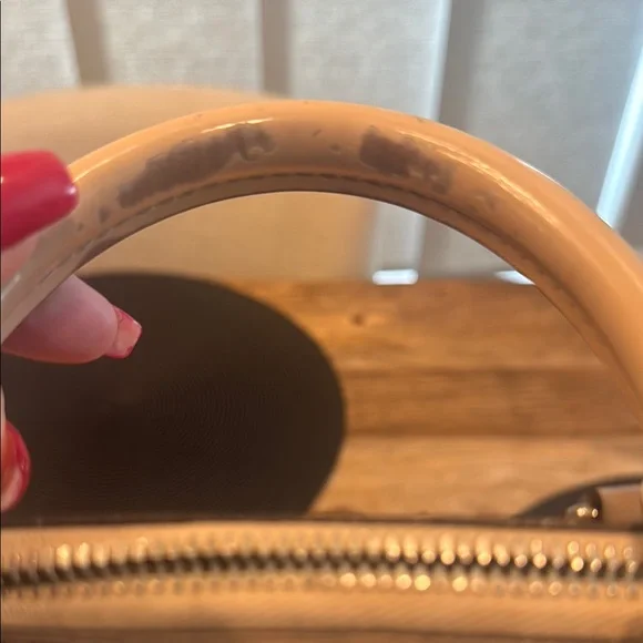 Louis Vuitton Beige Handbag - Picture 8 of 10